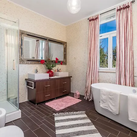 Charmante Vilma In By Interhome * 奥帕提亚